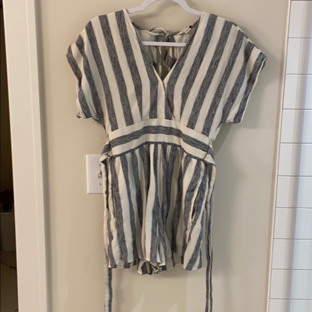 American Eagle stripped romper